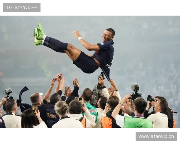 切尔西中场人多却控场乏力,问题出在结构性失衡与节奏掌控缺失 切尔西中场人多却控场乏力,问题出在结构性失衡与节奏掌控缺失