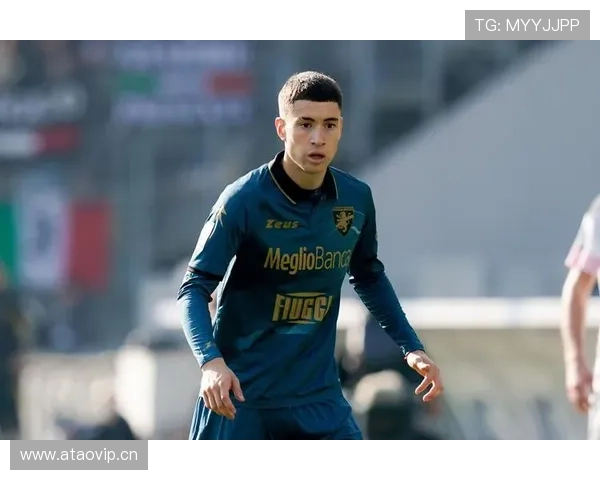 迪巴拉昨晚居然开起了豪车直播？我怎么觉得比明星还阔绰！